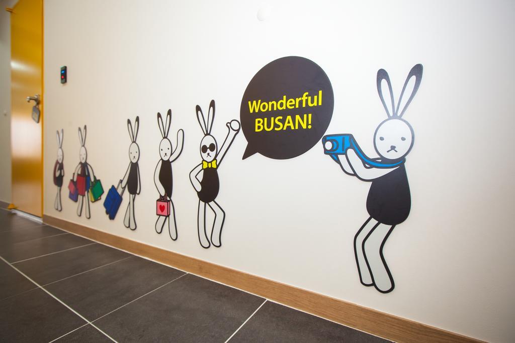 24 Guesthouse Haeundae Premier Busan Bagian luar foto
